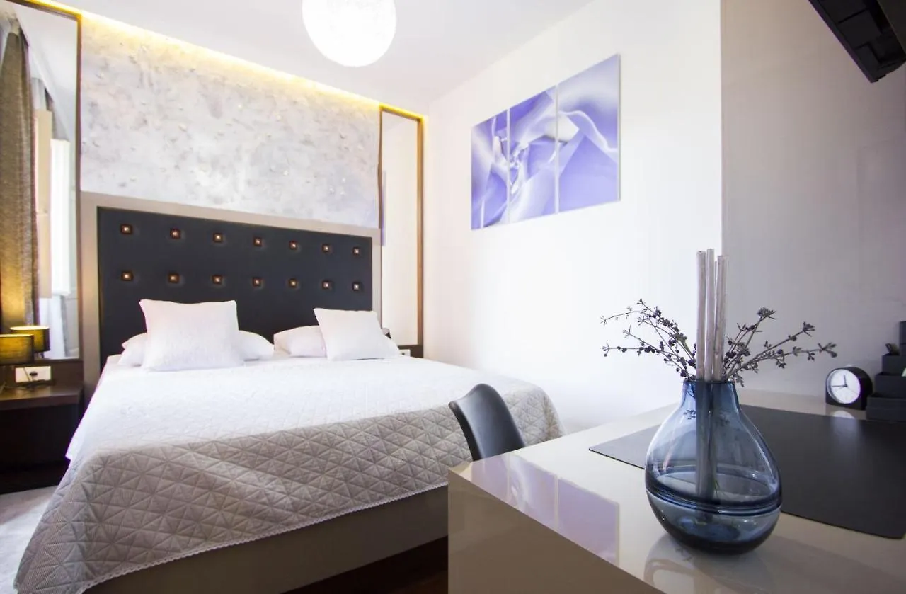 Argentum Luxury Apartment Split