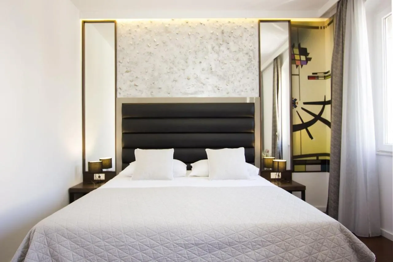 Argentum Luxury Apartment Split